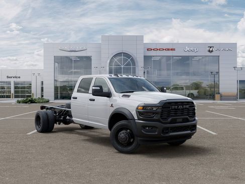 New 2026 RAM 4500 Tradesman AWD/4WD image 5