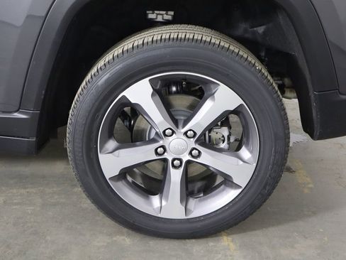 New 2026 Jeep Grand Cherokee Limited AWD/4WD image 45