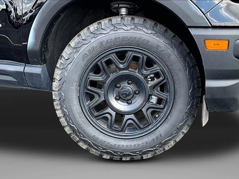 Used 2023 Ford Bronco Sport Outer Banks w/ Tech Package AWD/4WD image 9