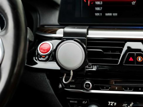 Used 2018 BMW M5 image 31