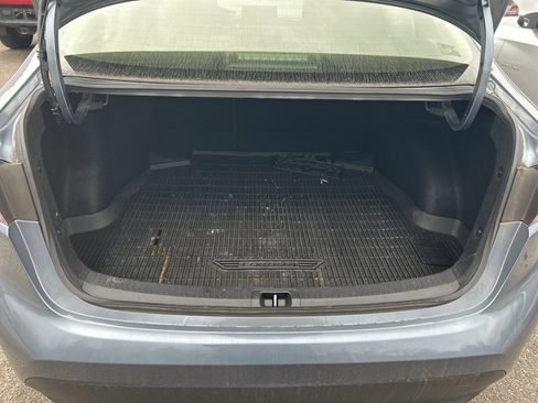 Used 2023 Toyota Corolla LE image 8