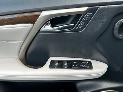 Used 2019 Lexus RX 350 AWD image 12