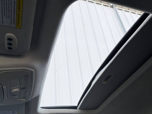 Used 2012 Ford Focus Titanium FWD image 30