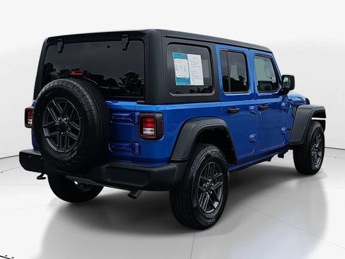 Used 2024 Jeep Wrangler Unlimited Sport AWD/4WD image 6