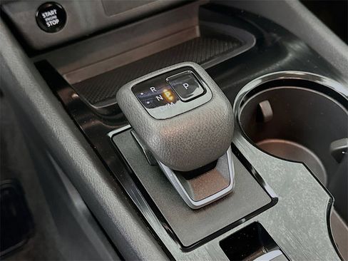 Used 2024 Nissan Rogue SV image 20