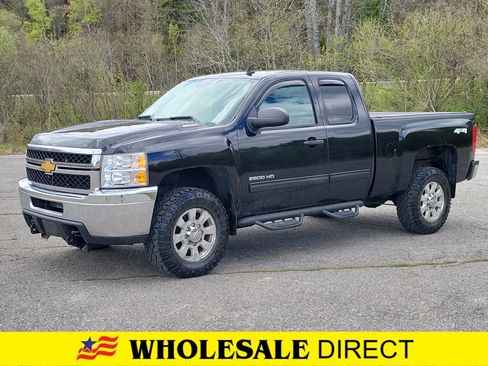 Used 2013 Chevrolet Silverado 2500 LT w/ Snow Plow Prep Package AWD/4WD image 1