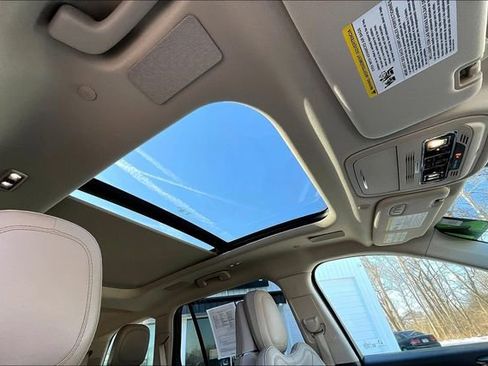 Used 2021 Lincoln Aviator Grand Touring w/ Equipment Group 302A image 17