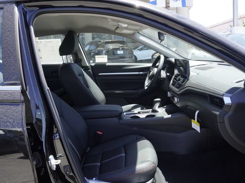 New 2026 Nissan Altima 2.5 SR FWD image 25
