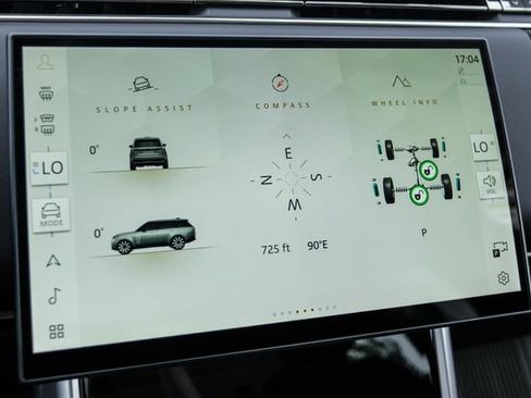 New 2026 Land Rover Range Rover Long Wheelbase SE AWD/4WD image 39