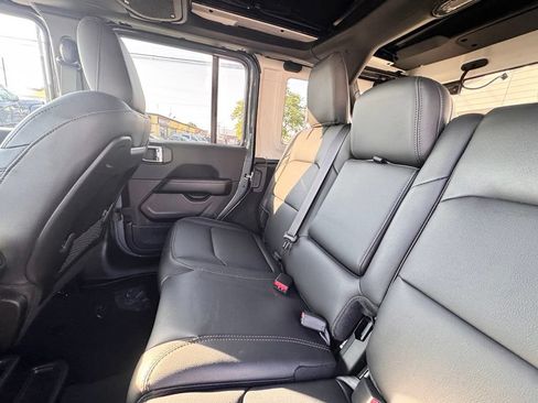 New 2026 Jeep Wrangler Unlimited Sahara AWD/4WD image 16