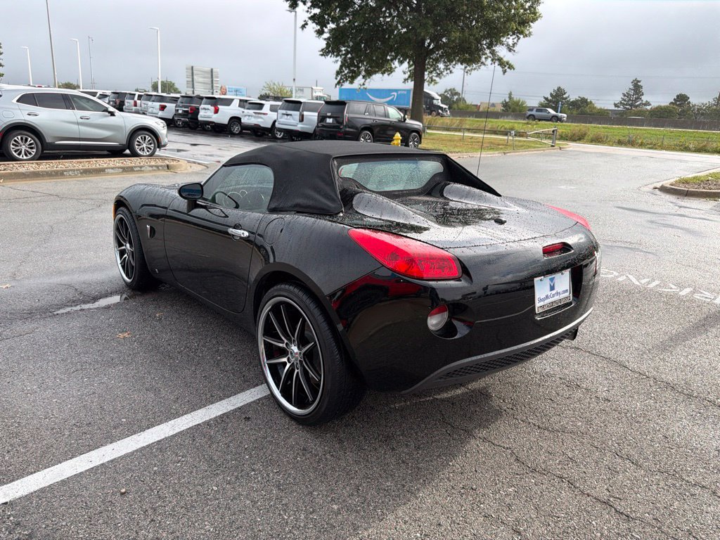 Used 2007 Pontiac Solstice Convertible w/ Premium Package RWD image 5