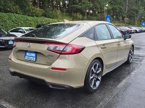 Used 2025 Honda Civic Sport Touring image 3