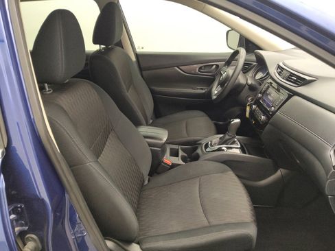 Used 2019 Nissan Rogue S FWD image 21