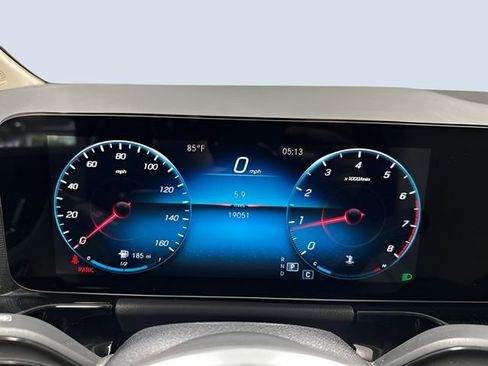 Used 2022 Mercedes-Benz GLA 250 4MATIC image 16