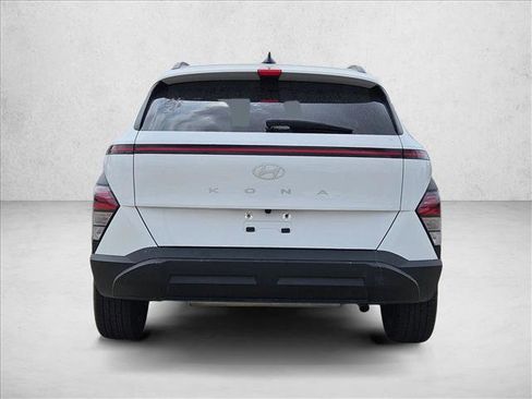 Used 2024 Hyundai Kona SEL image 6