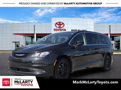 Used 2022 Chrysler Voyager LX