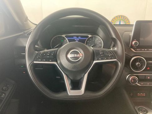 Used 2025 Nissan Sentra SV FWD image 6