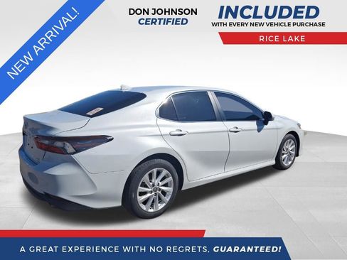 Used 2023 Toyota Camry LE w/ Convenience Package image 3