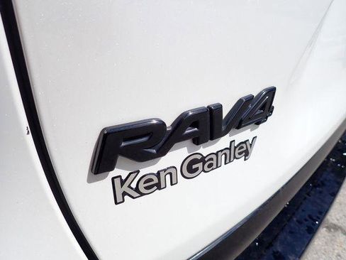 Certified 2020 Toyota RAV4 XSE AWD/4WD image 8