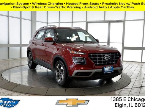 Used 2023 Hyundai Venue Limited image 1