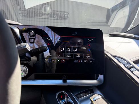 Used 2022 Chevrolet Corvette Stingray Premium Cpe image 33