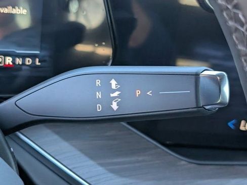 New 2026 Chevrolet Suburban LT w/ Comfort Package image 18