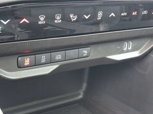New 2026 Jeep Cherokee Limited AWD/4WD image 18