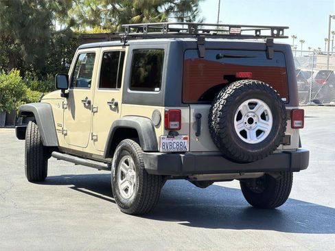 Used 2017 Jeep Wrangler Unlimited Sport w/ Connectivity Group AWD/4WD image 5