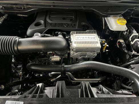 New 2026 RAM 1500 Laramie AWD/4WD image 30