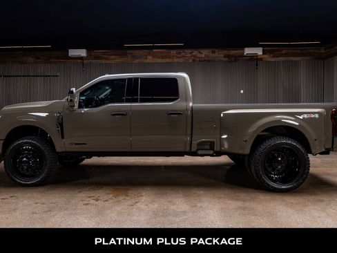 Used 2026 Ford F350 Platinum image 6