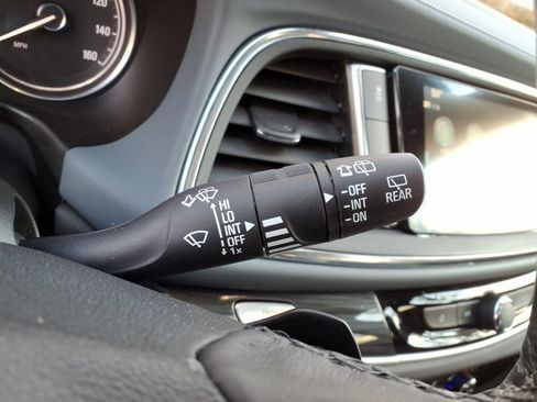 Used 2018 Buick Enclave Premium w/ Experience Buick Package image 25