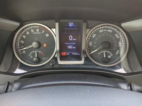 Used 2020 Toyota Tacoma TRD Sport image 31