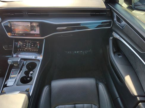 Used 2023 Audi S6 Premium Plus image 15