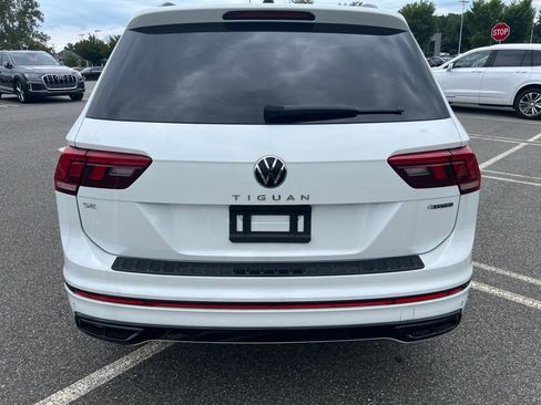 Used 2024 Volkswagen Tiguan SE R-Line AWD/4WD image 5