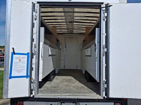 Used 2023 Ford Transit 350 DRW RWD image 13