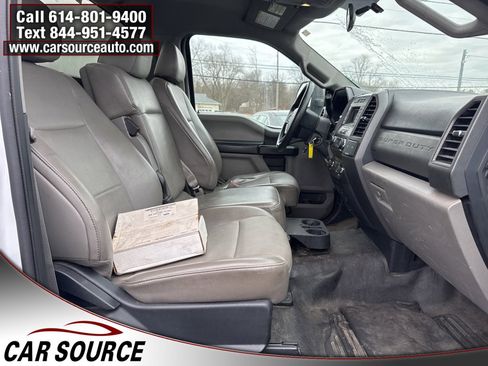 Used 2019 Ford F550 2WD Regular Cab Super Duty image 27