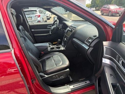 Used 2018 Ford Explorer Sport w/ Equipment Group 401A AWD/4WD image 13