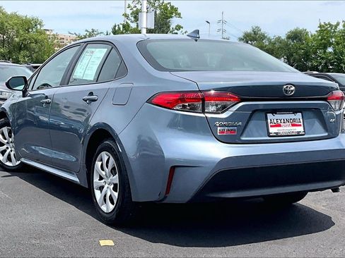 Used 2024 Toyota Corolla LE FWD image 11