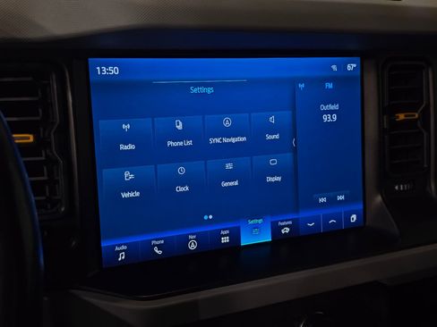 Used 2021 Ford Bronco Badlands image 25