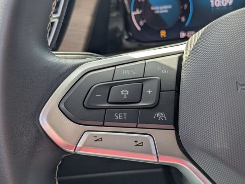 Used 2025 Volkswagen Atlas SE FWD image 20