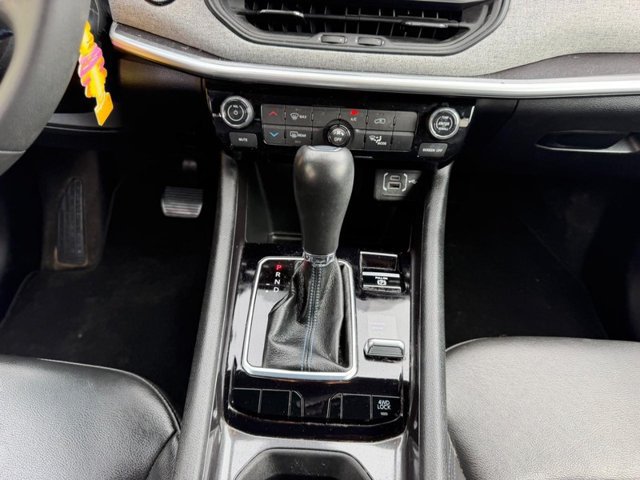 Used 2022 Jeep Compass Latitude AWD/4WD image 14