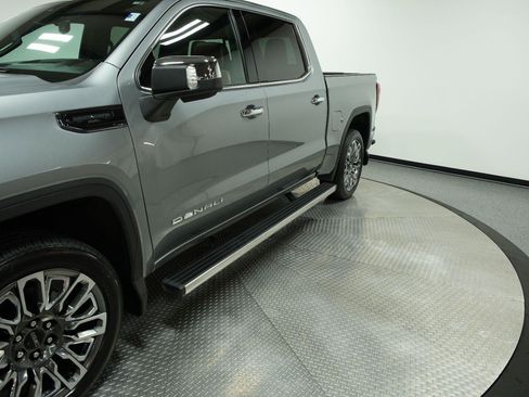 Certified 2025 GMC Sierra 1500 Denali Ultimate AWD/4WD image 5