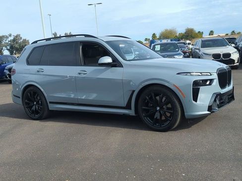 New 2026 BMW X7 xDrive40i w/ M Sport Package AWD/4WD image 4