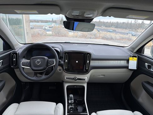 New 2026 Volvo XC40 B5 Plus w/ Protection Package Premier image 8