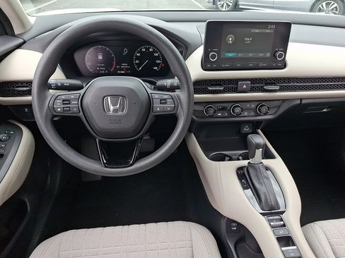 Used 2024 Honda HR-V LX image 10
