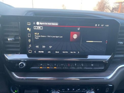 Used 2023 GMC Sierra 1500 SLT w/ SLT Premium Plus Package image 22