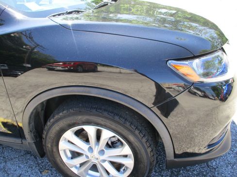 Used 2016 Nissan Rogue SV FWD image 21