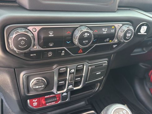Used 2021 Jeep Gladiator Mojave AWD/4WD image 26