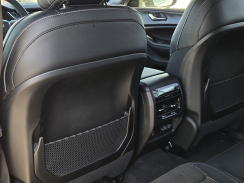 New 2025 Jeep Grand Cherokee L Altitude image 17