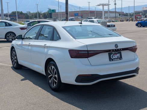 Used 2026 Volkswagen Jetta S FWD image 5